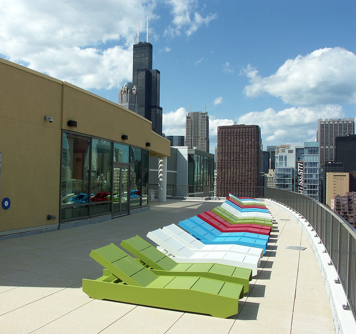 outdoor chaise lounge
