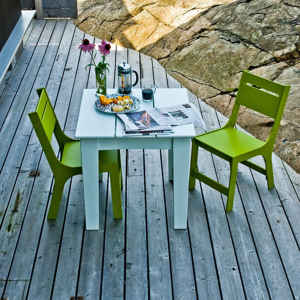 outdoor table